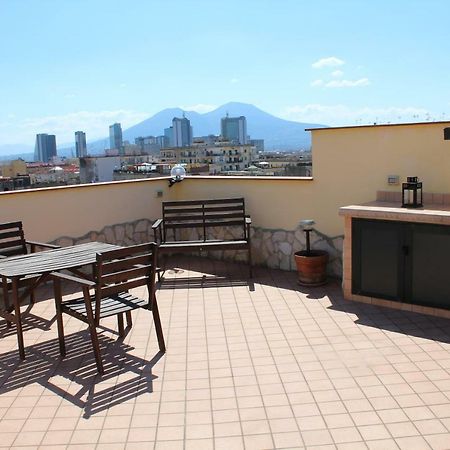 L'Occhio Sul Vesuvio Appartamento Con Terrazza Privata E Casa Vacanza Senza Terrazza Privata 那不勒斯 外观 照片
