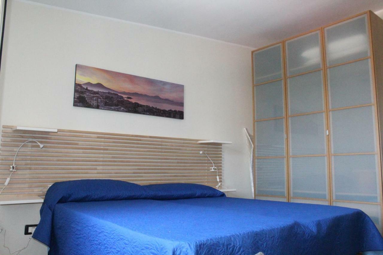 L'Occhio Sul Vesuvio Appartamento Con Terrazza Privata E Casa Vacanza Senza Terrazza Privata 那不勒斯 外观 照片